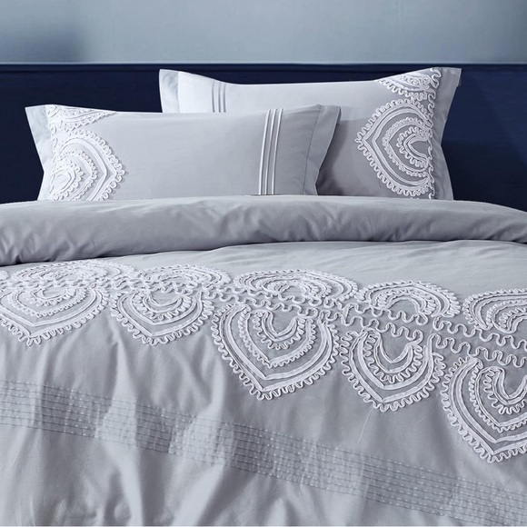 $290 NWT Melange Home Full/Queen Padma Embroidered Duvet 3-Piece Set - Picture 3 of 3
